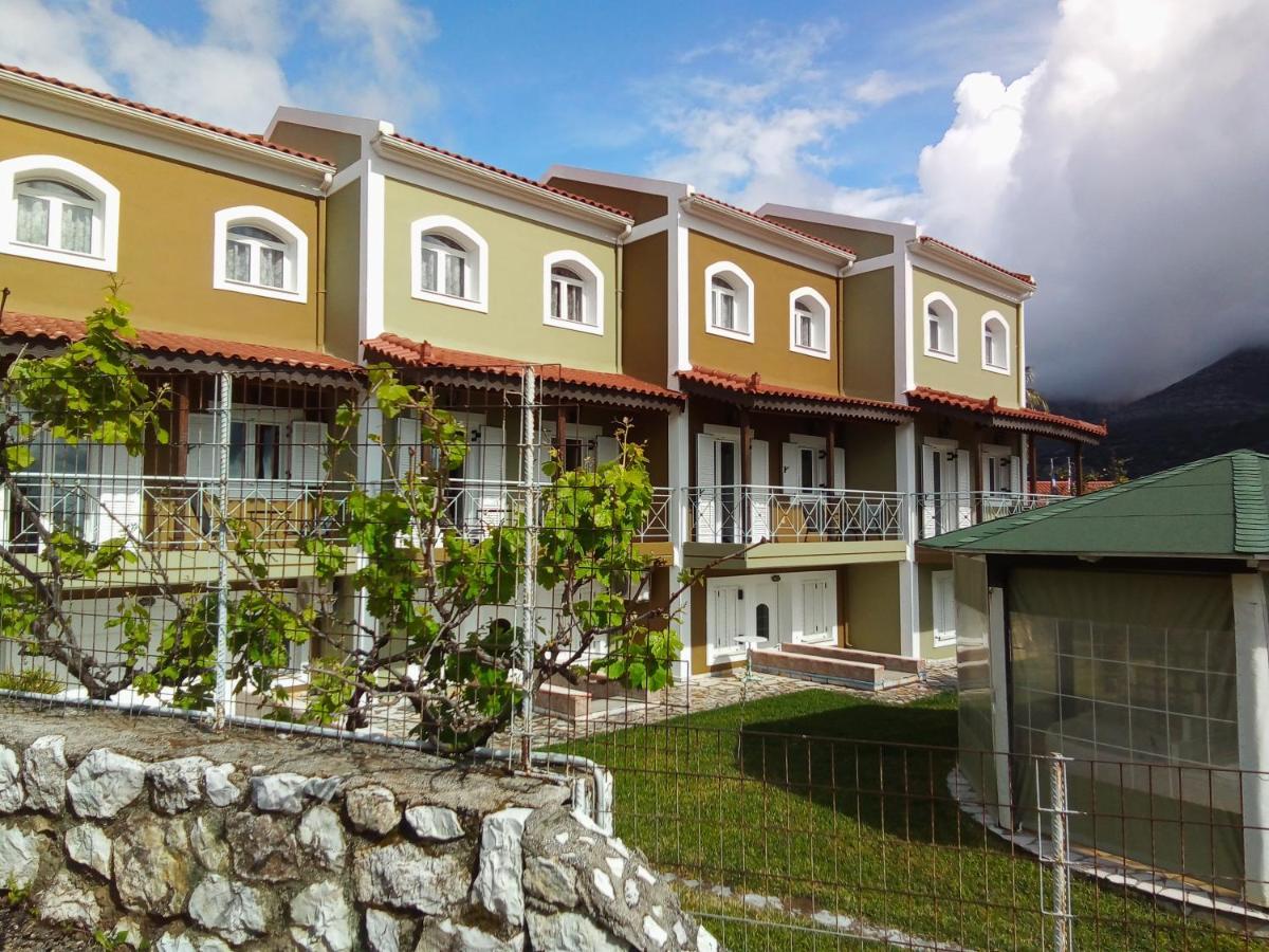 Dogis Retreat Daire Agia Efimia Dış mekan fotoğraf