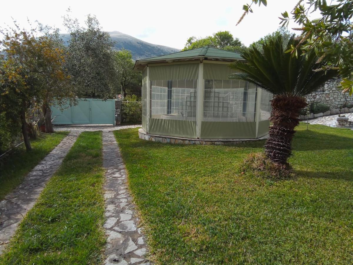 Dogis Retreat Daire Agia Efimia Dış mekan fotoğraf